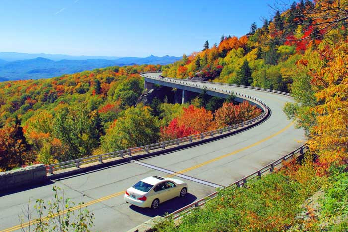 Blue Ridge Parkway - Best US Road Trips - Shipping Your Car to the USA.