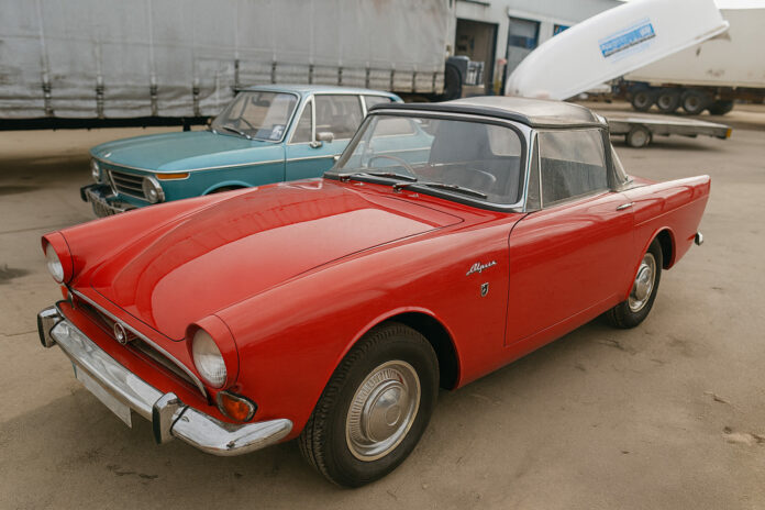 1967 Sunbeam Alpine shipped from the UK to New Zealand by Autoshippers Car Shipping