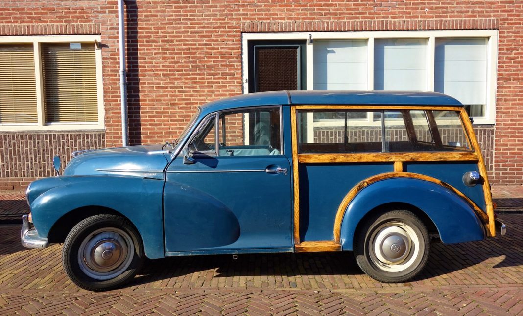 Morris Minor Traveller - Autoshippers Car Shipping