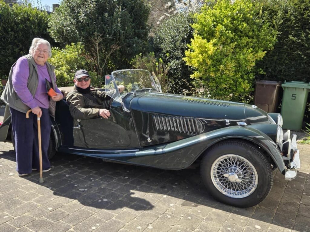 Shipping a 1968 Morgan from the UK to Canada with Autoshippers