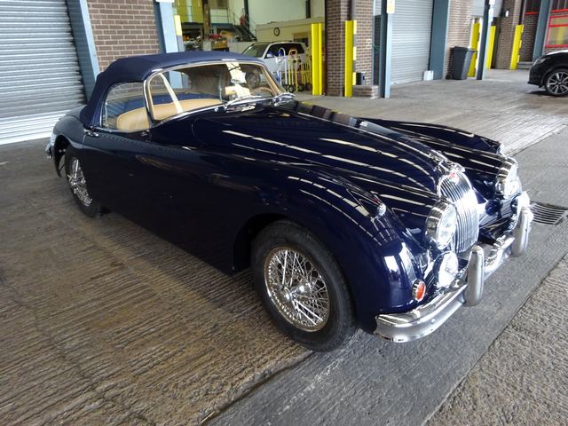 Car Shipping Jaguar XK150