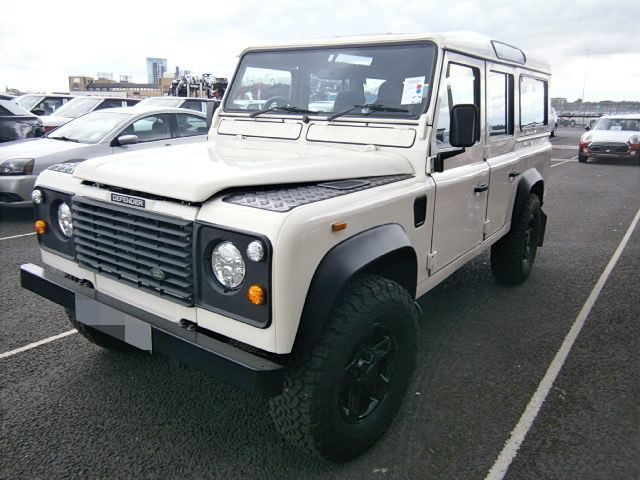 Land Rover Defender 110