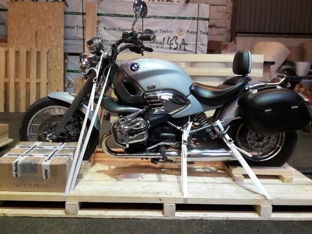 Motorbike Shipping - BMW R1200C
