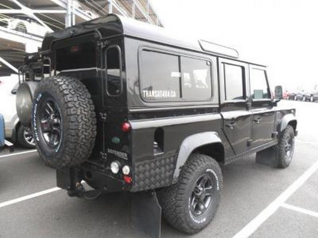 Land Rover Defender 90