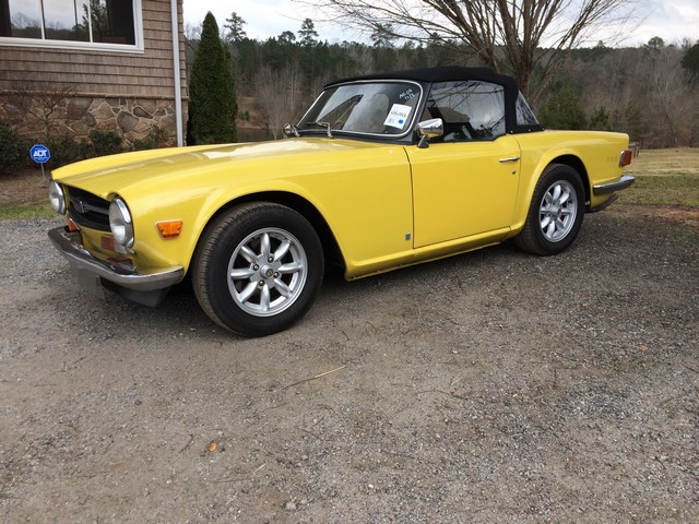 Triumph TR-6