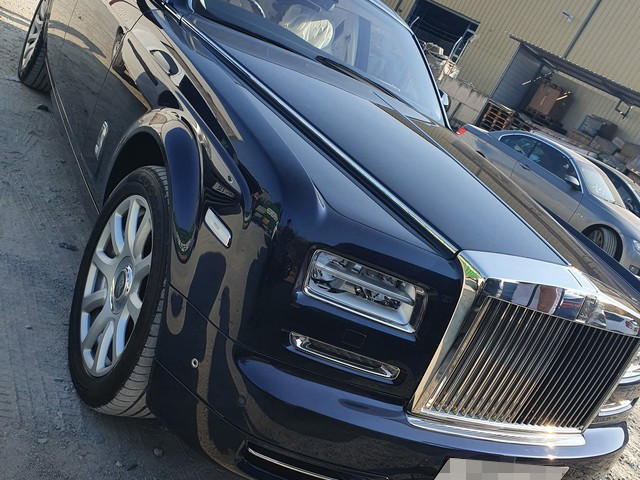 Rolls Royce Phantom