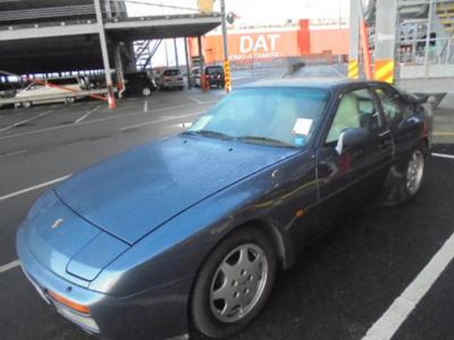 Porsche 944 S2