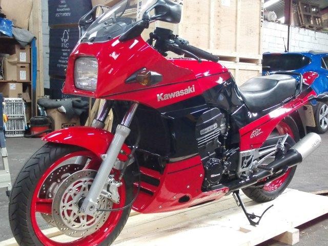 Kawasaki GPZ900R