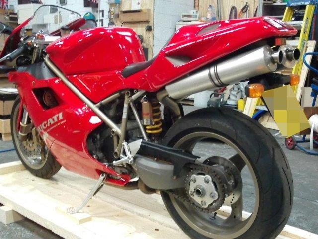 Ducati 916 Strada