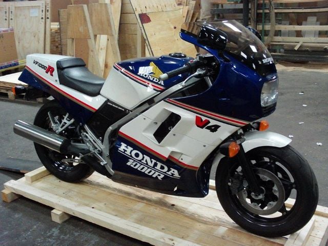 Honda VF1000R