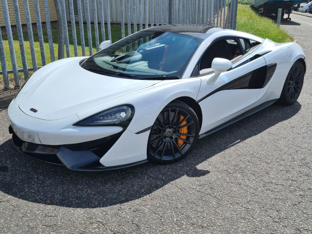 McLaren 570S