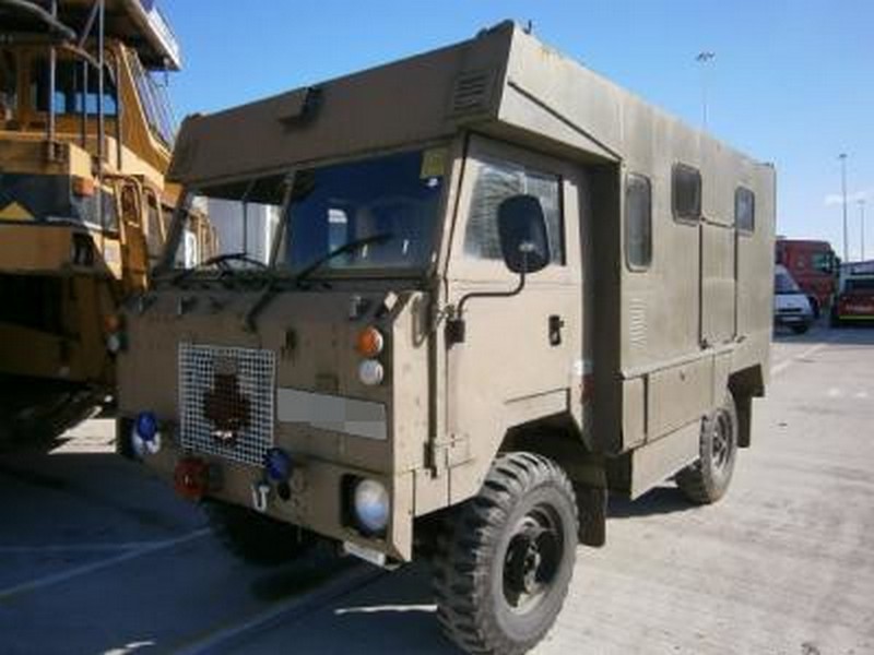 Land Rover 101 Ambulance