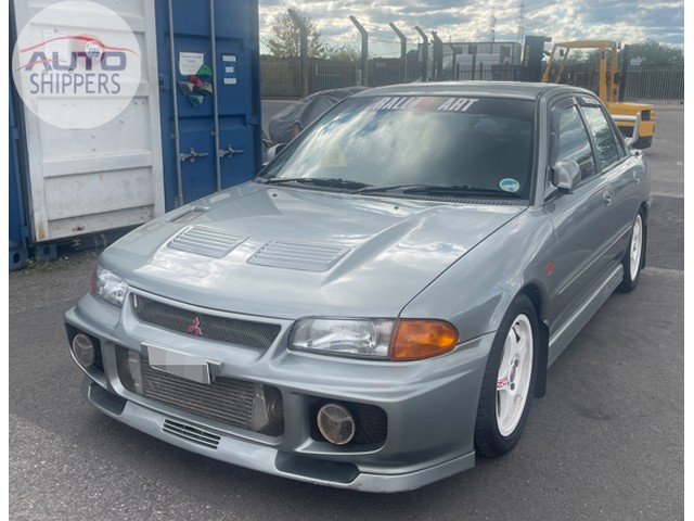 Mitsubishi Lancer Evolution III, Container - UAE