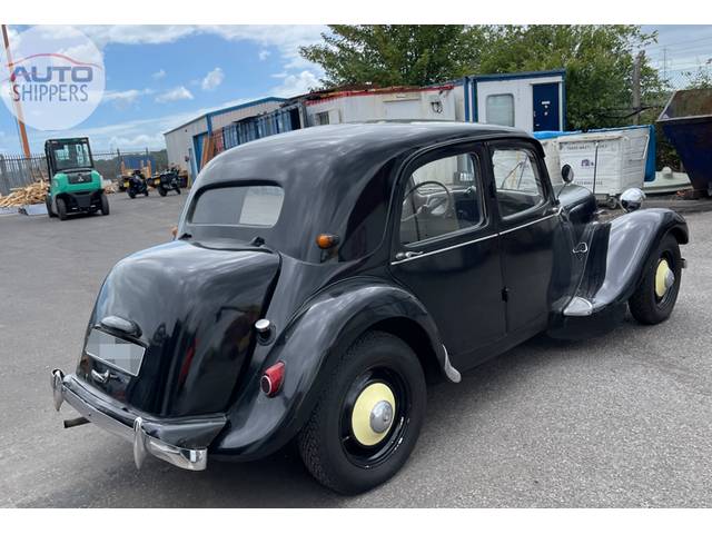 Citroën Traction Avant, Container - Hong Kong