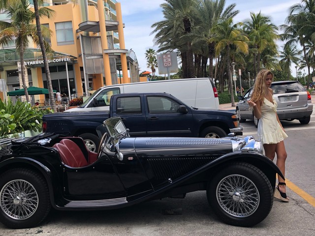 Jaguar SS Reproduction shipped to FL, USA