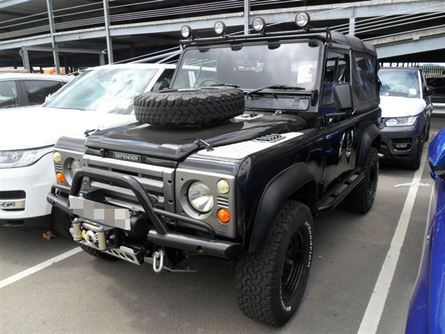 Land Rover Defender 90 from the UK to Vermont, USA | Land Rover Shipping