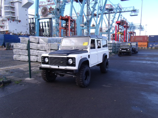 Land Rover Defender 110 shipped from the UK to Texas, USA | Land Rover Shipping