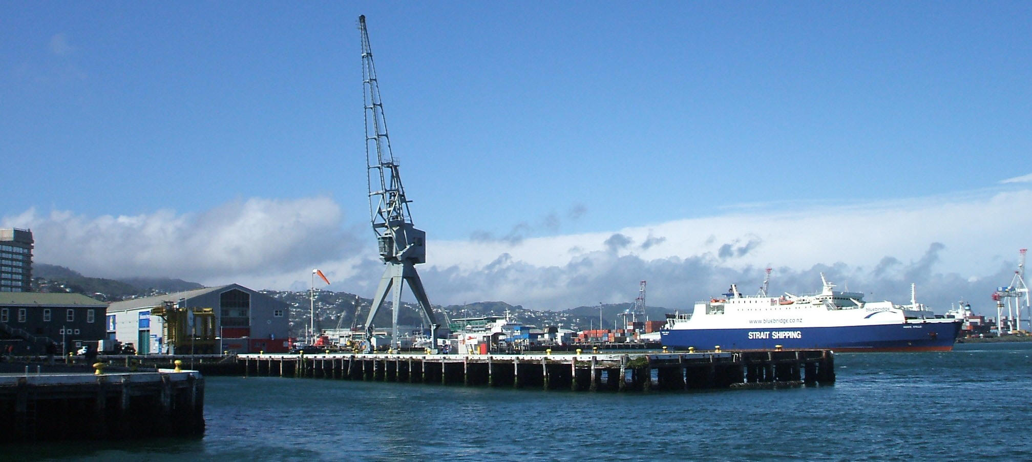 Car shipping wellington port